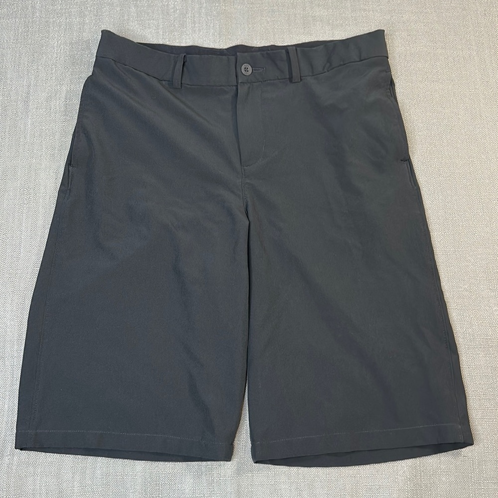Nike Dri Fit Standard Fit Black Golf Shorts Boy's XL